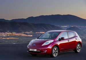 2014-Nissan-Leaf-Front-View